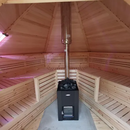 亨尼塔勒尔宾馆 宾馆