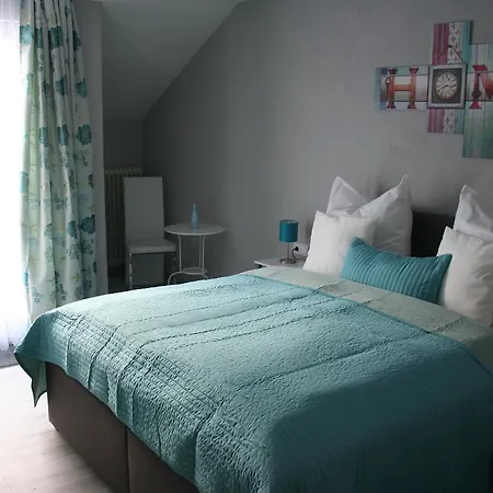 宾馆 亨尼塔勒尔宾馆 Erflinghausen