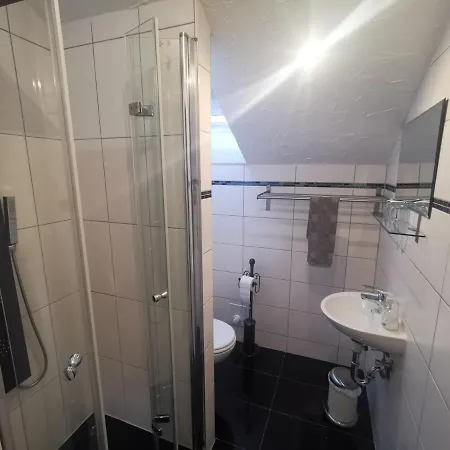 Hennetaler Hof Πανδοχείο 3*